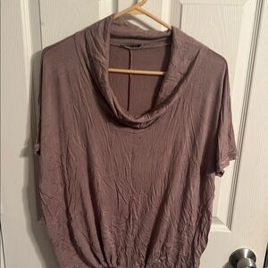 Cowl Neck Short Sleeve Top in Mauve